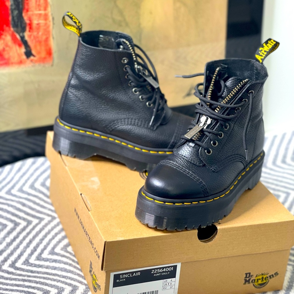 Doc martens… Hot!!!